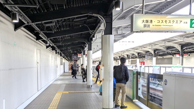 地下鉄弁天町駅　2番線　ホーム